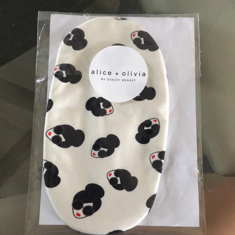 Alice + Olivia by Stacey Bendet Staceface Mask
